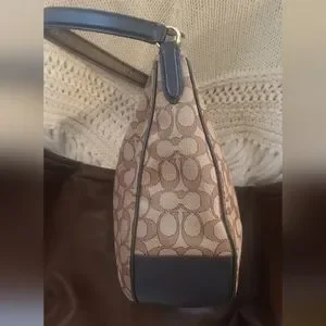 Coach | Bags | Coach Style 29959 Zip Shoulder Bag In Signature